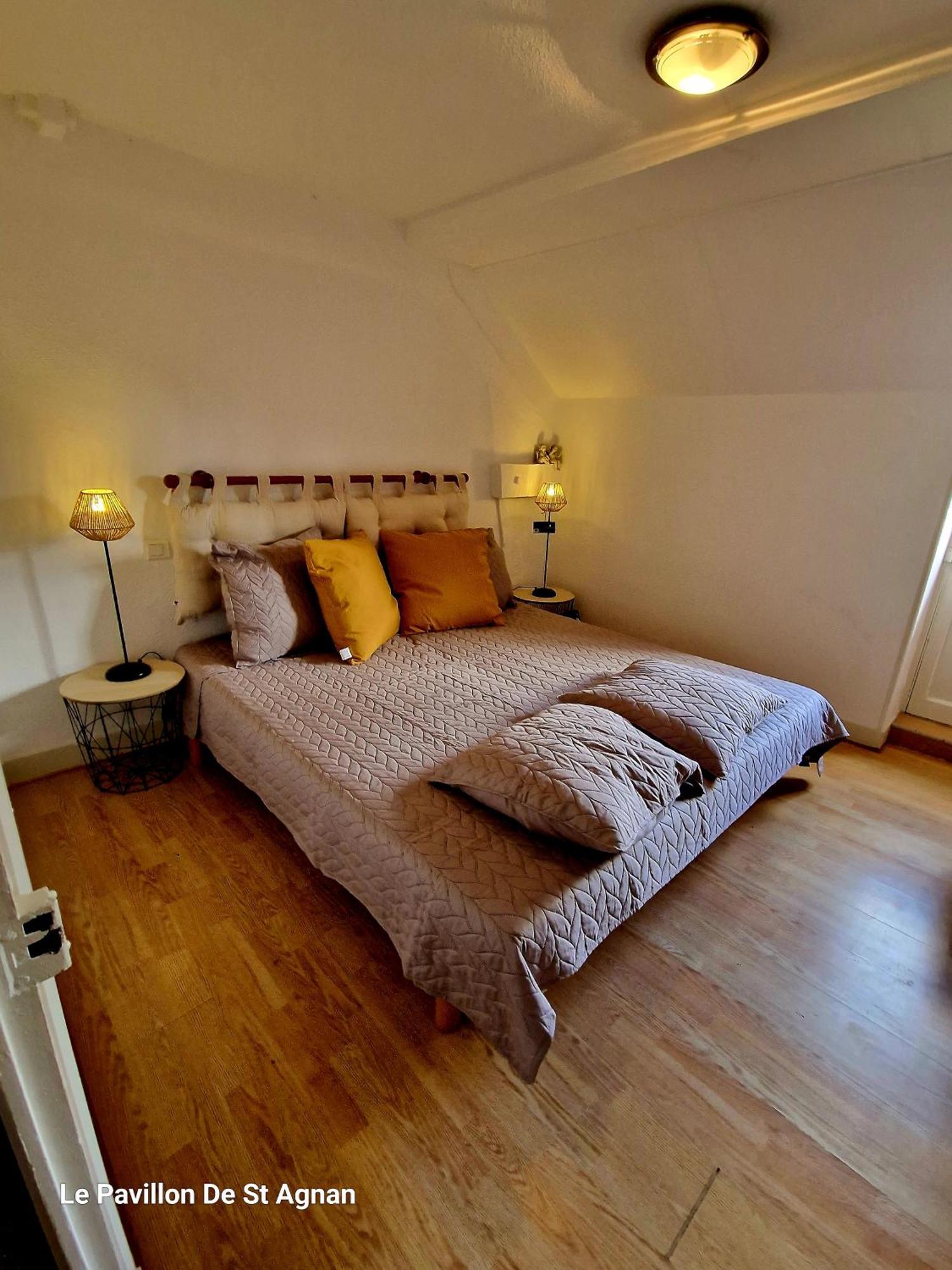 Le Pavillon de St Agnan Hotel Hautefort Eksteriør billede