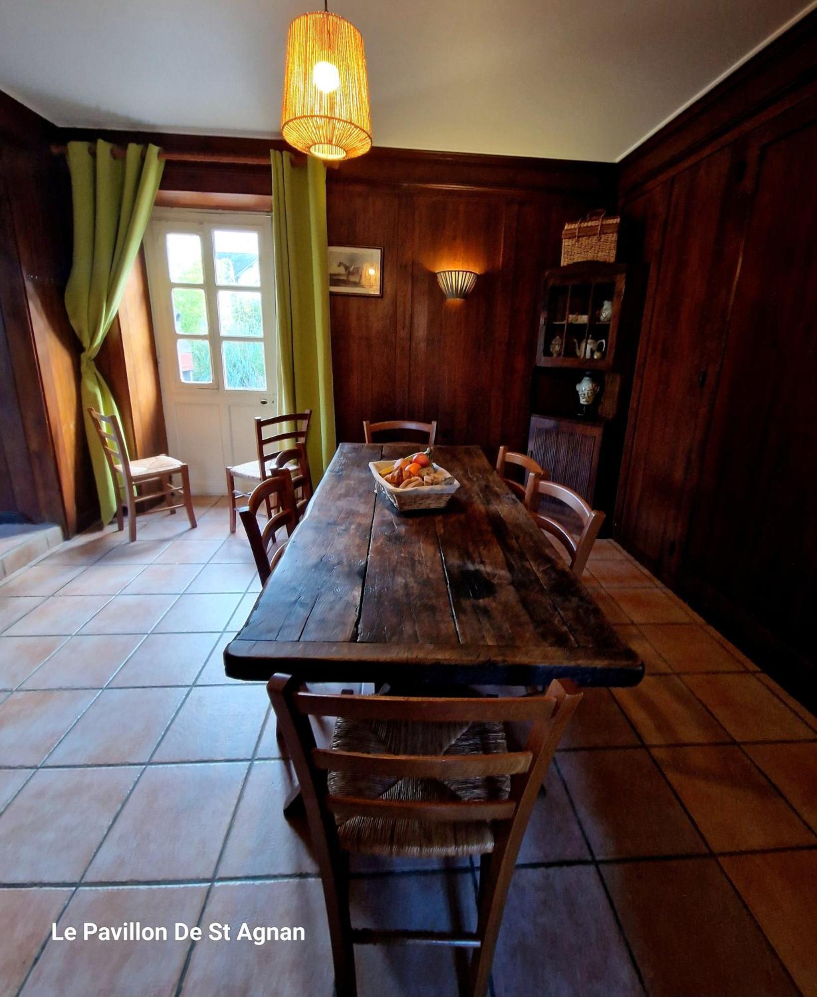 Le Pavillon de St Agnan Hotel Hautefort Eksteriør billede
