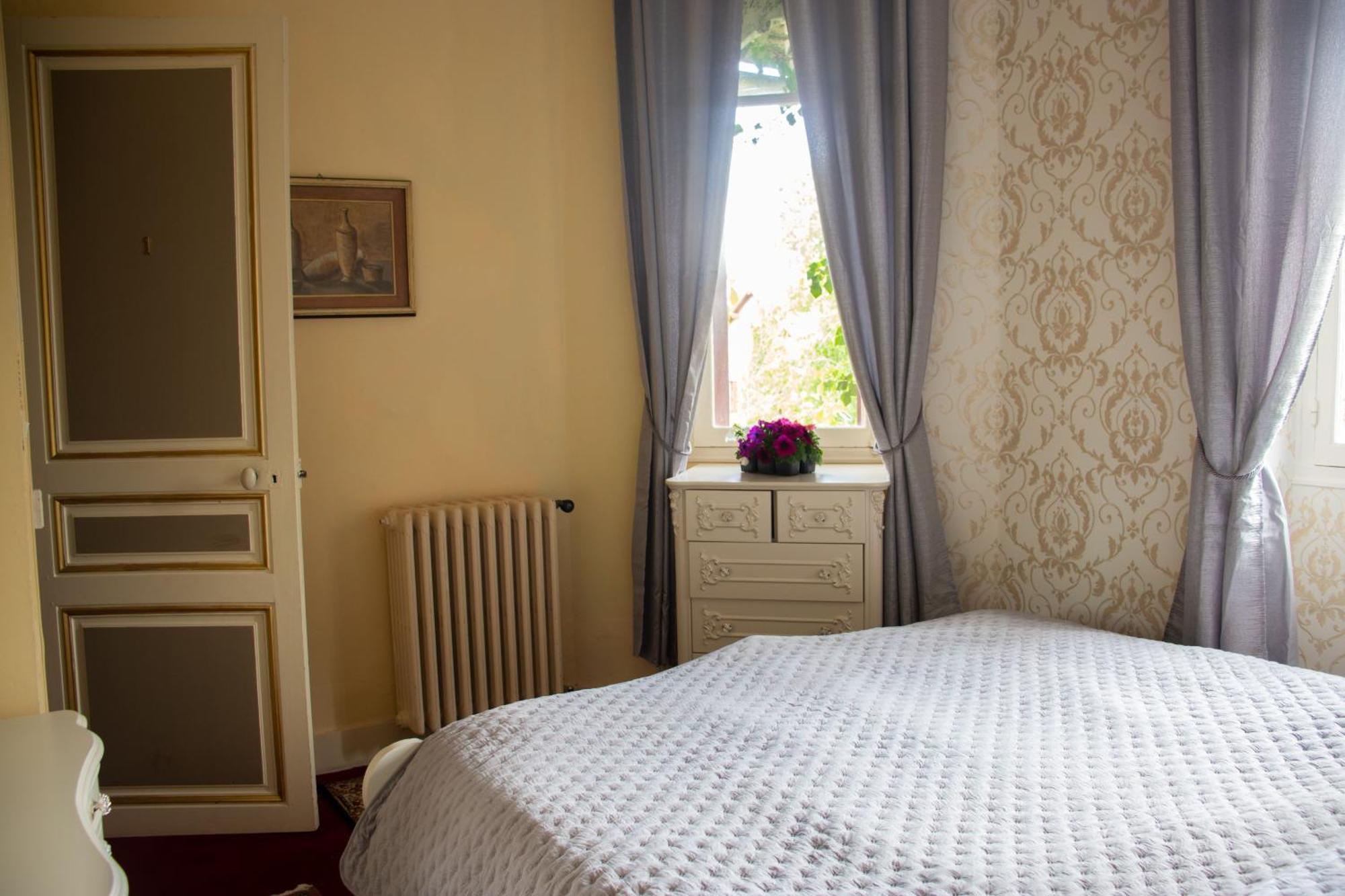 Le Pavillon de St Agnan Hotel Hautefort Eksteriør billede