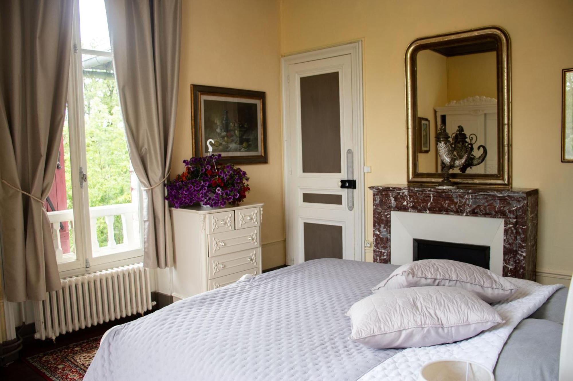 Le Pavillon de St Agnan Hotel Hautefort Eksteriør billede